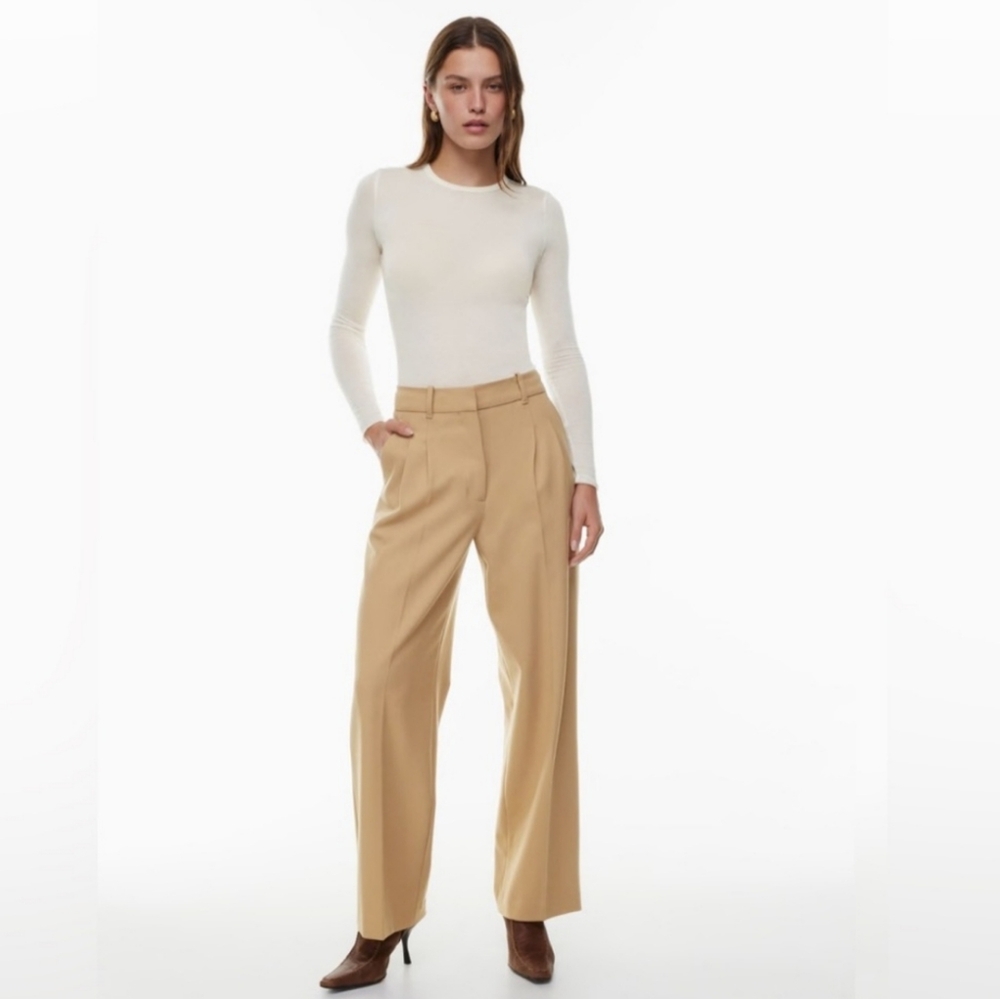 Aritzia Effortless Pant